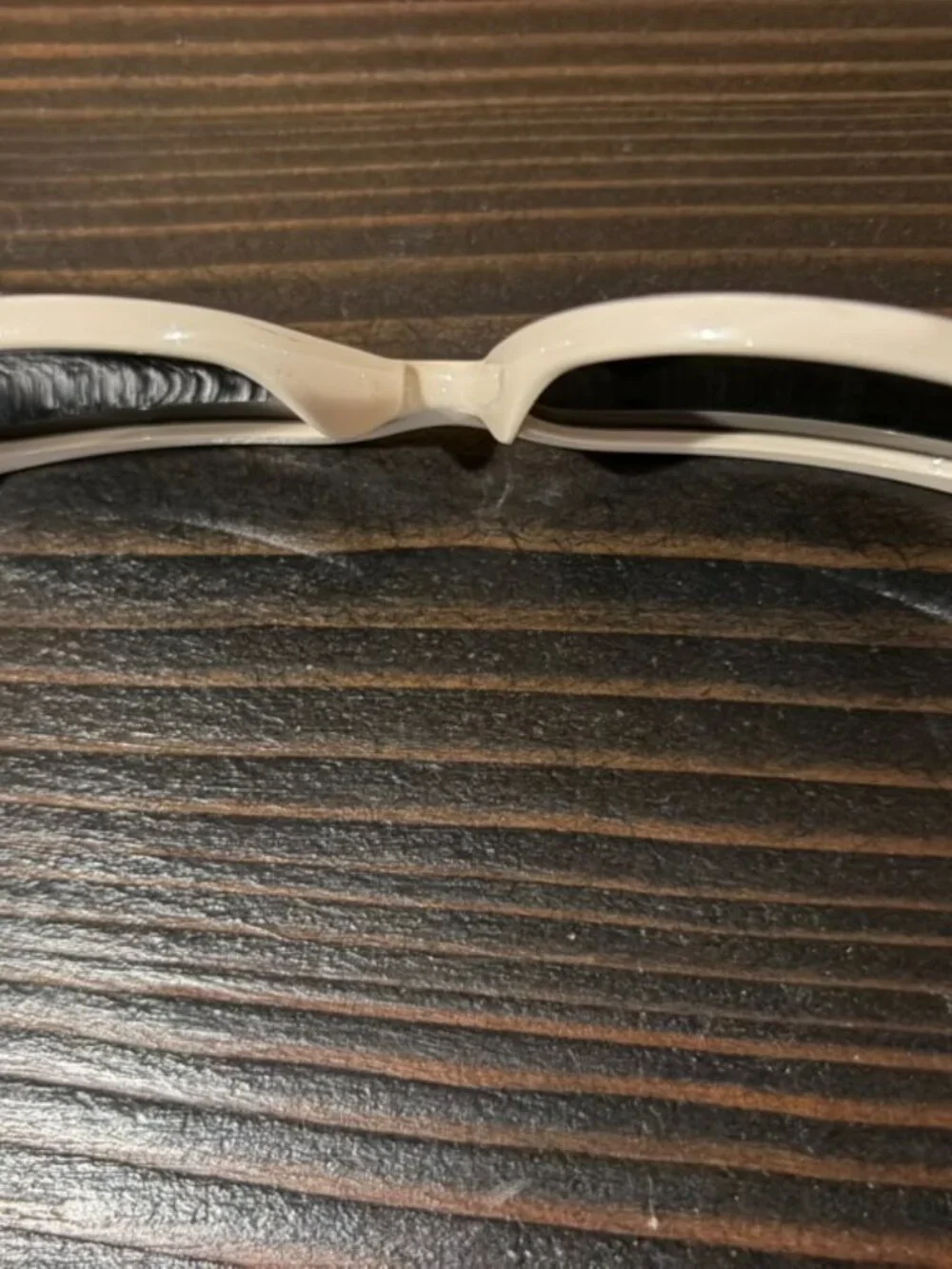 Ray-BanRB2132 New Wayfarer 875 Black/Beige G-15 Green Sunglasses 55-18-145 Italy